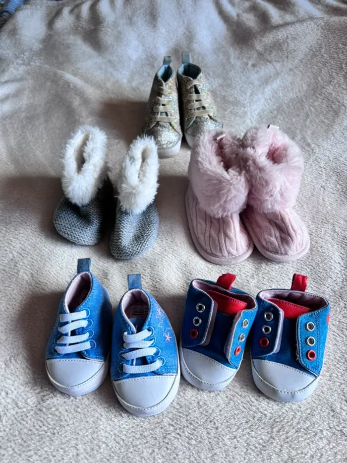 🌺Lot de petites chaussures bébé fille tailles multiples🌺