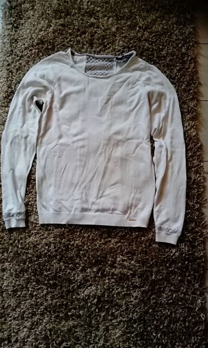 Pull Blanc avec broderie - photo numéro 2