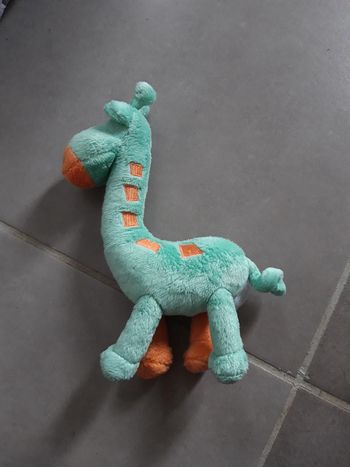 Petite peluche girafe