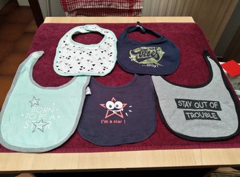 Bavoirs bébé