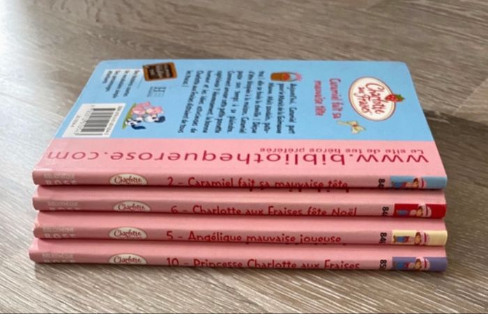 Lot de livres Charlotte aux fraises - photo numéro 2