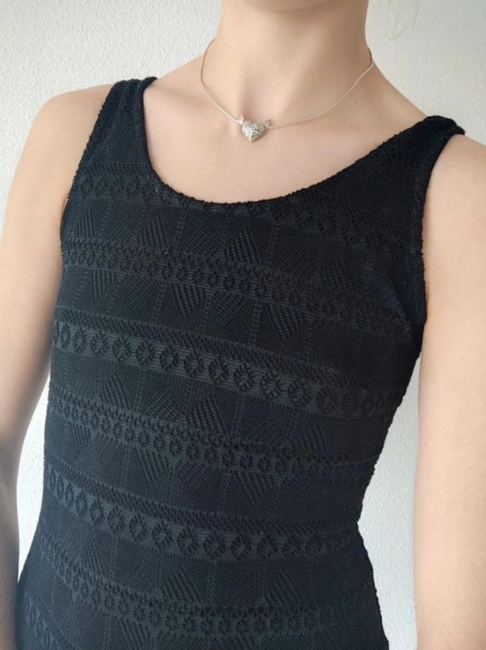 Petite robe noire moulante dentelle géométrique / Manoukian - 36/S à 38/M - photo numéro 4