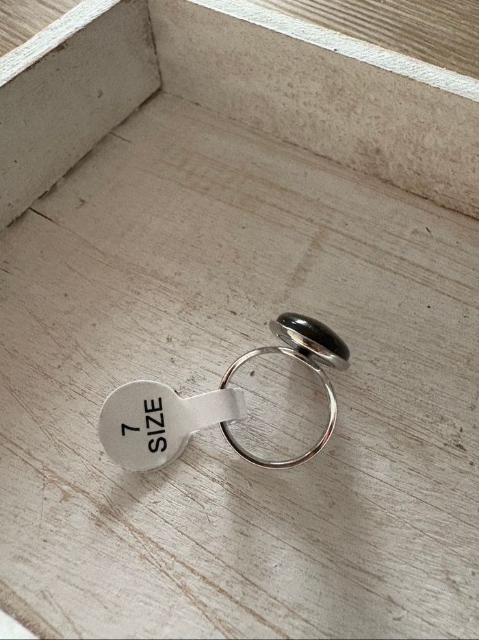Bague argentée et marron T 7 - photo numéro 4