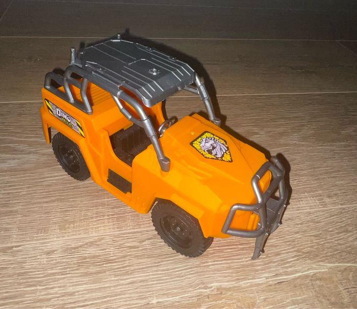 Lot voiture et figurine - photo numéro 4