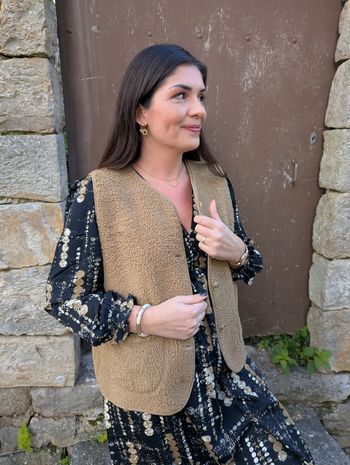 Gilet sans manche Quimper moumoute camel
Taille unique