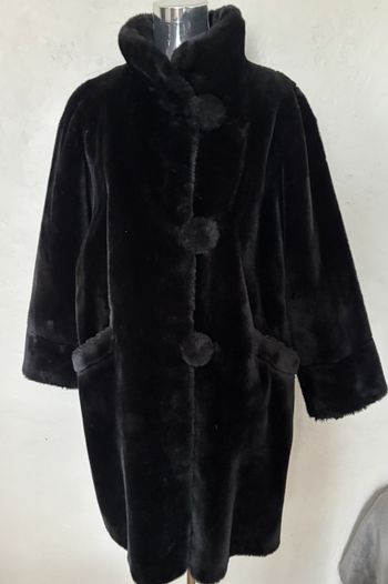 MANTEAU FAUSSE FOURRURE