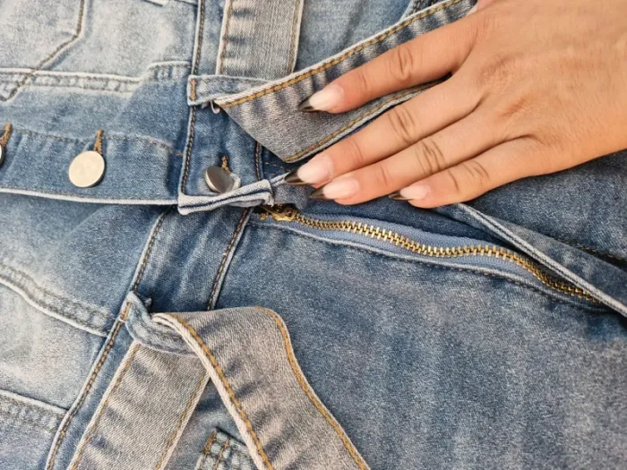 Combinaison en jeans - photo numéro 5