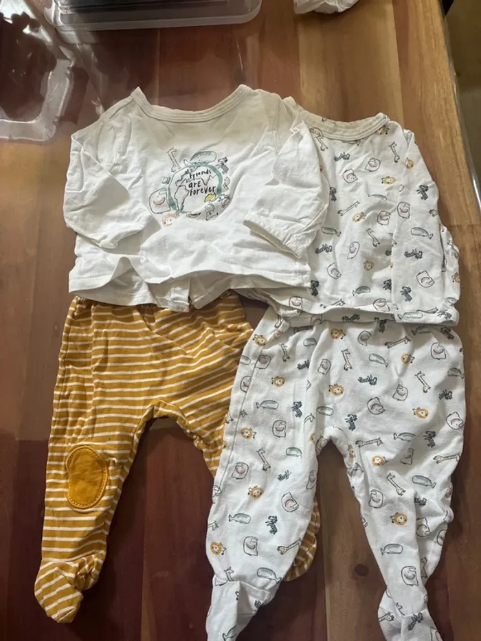 Lot 2 pyjamas 6 mois