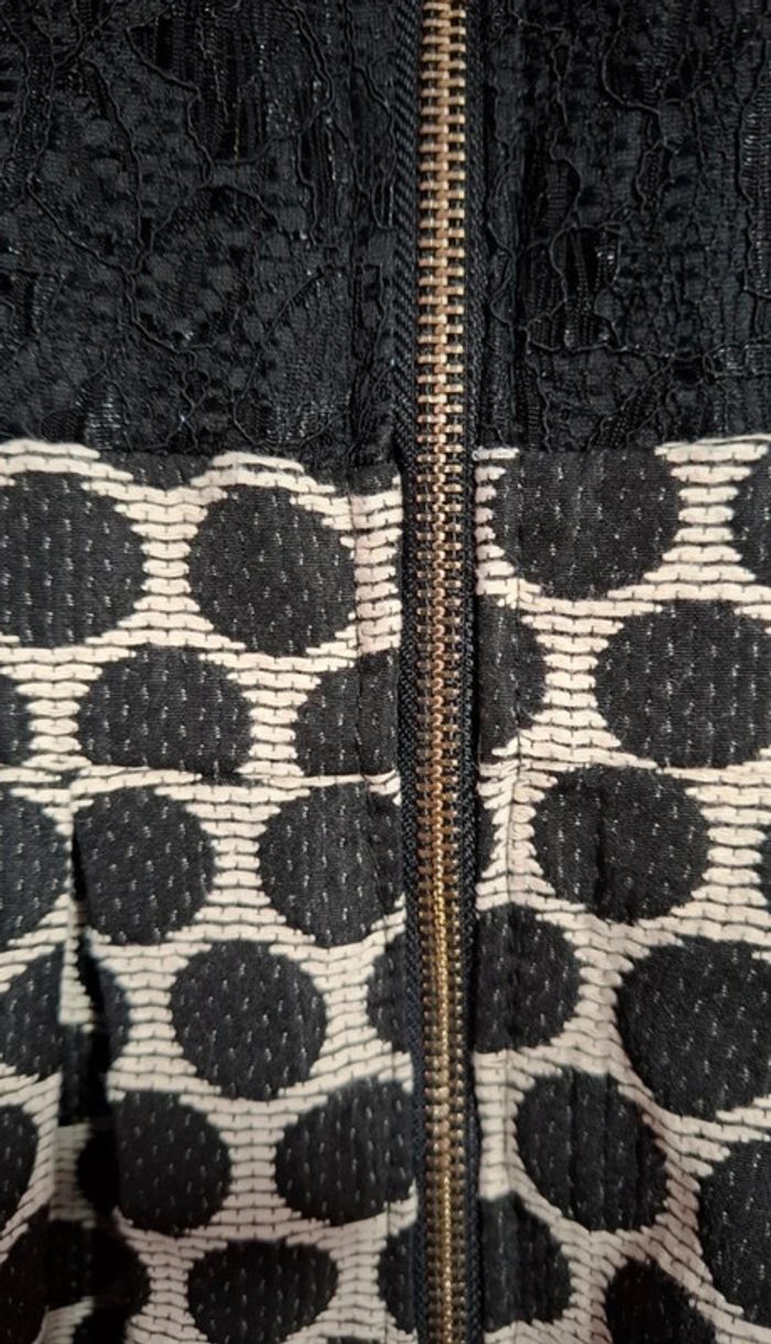 Robe à pois et dentelle - photo numéro 10