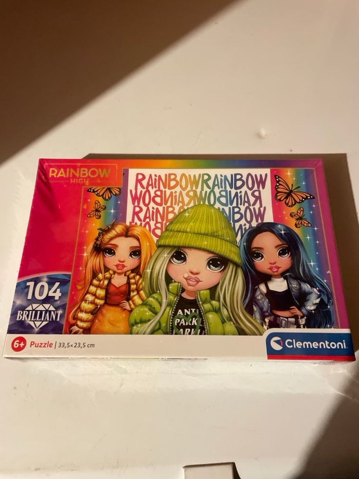 Puzzle rainbow 104 pièces neuf