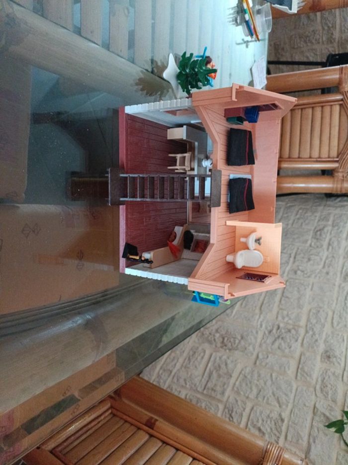 Playmobil le chalet - photo numéro 3