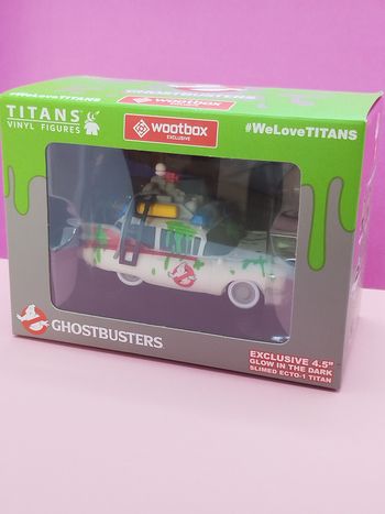 Ecto-1 glow in the dark - Ghostbusters 