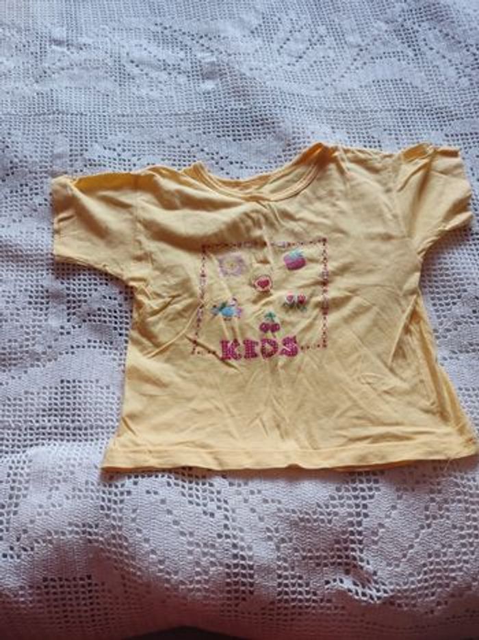 Tee shirt jaune paille 8 ans