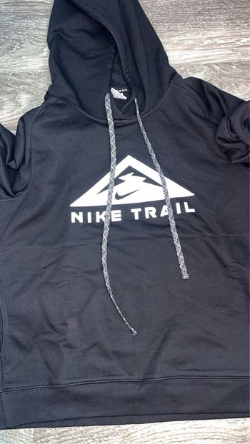 Sweat Nike trail neuve