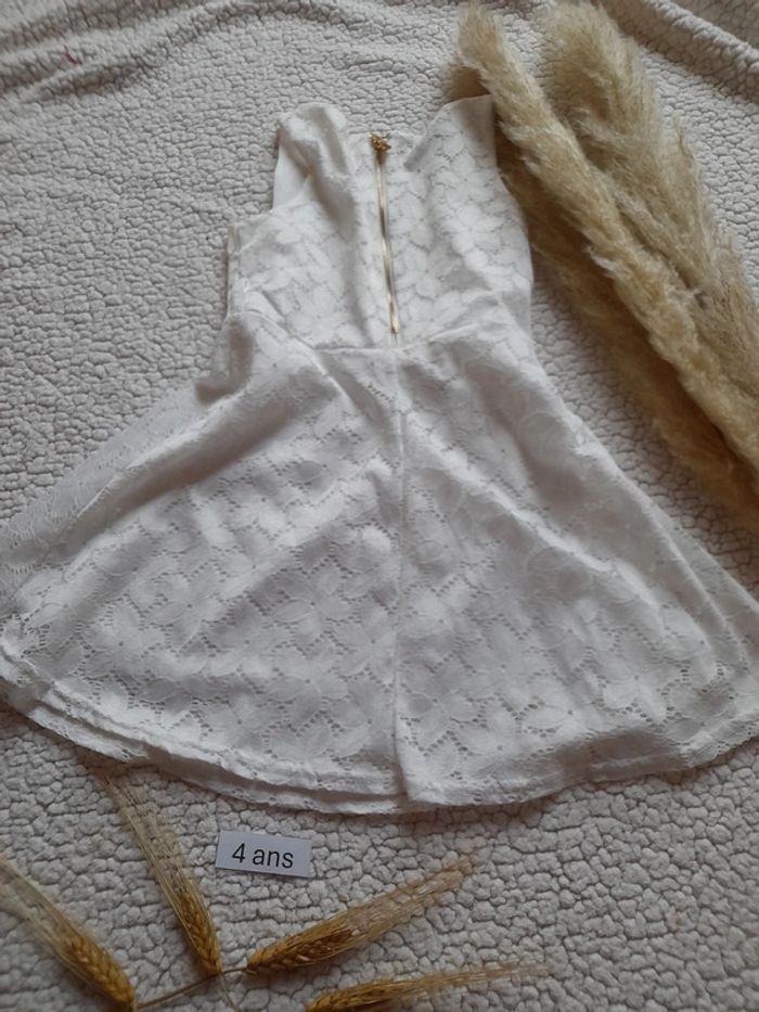 Robe 4 ans - photo numéro 8