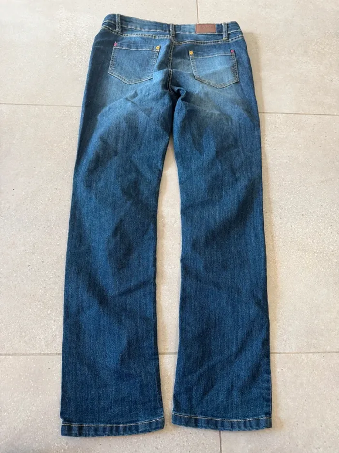 Jean John Baner, taille 40, très bon état 42*105cm - photo numéro 4
