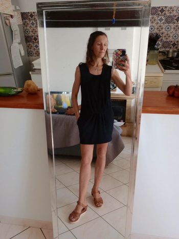 Robe taille 1 noire c51