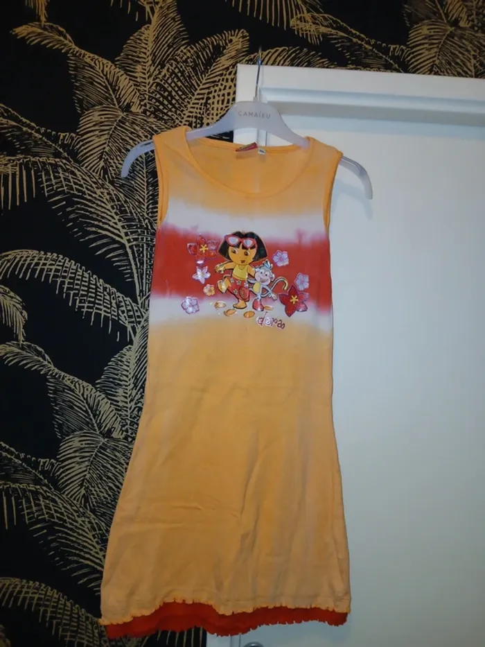 đź©· Jolie robe longue Dora taille 10 ans.
