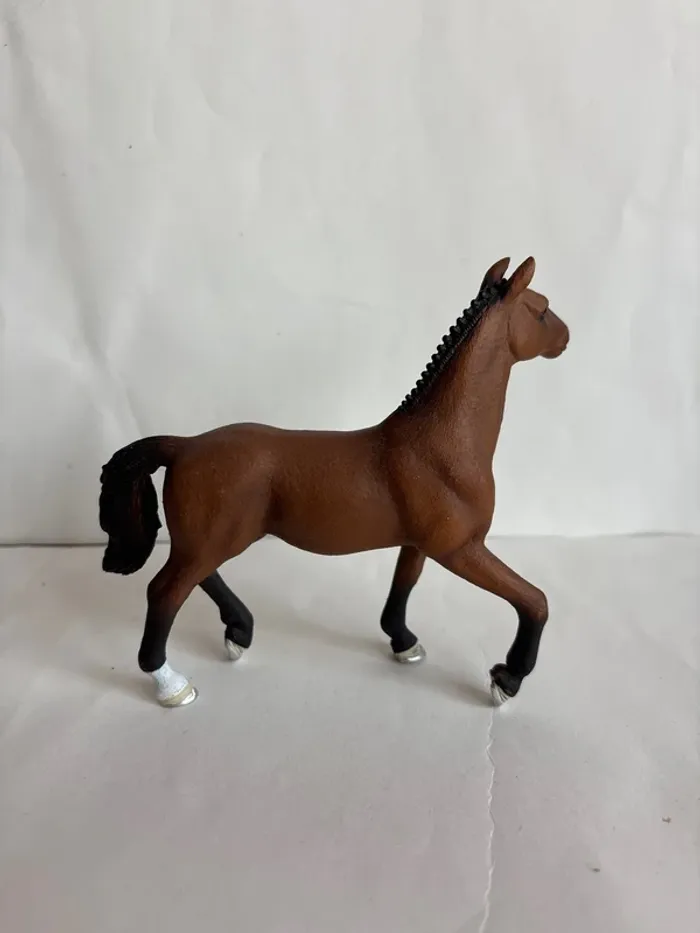 Figurine jument holdenbourg Schleich - photo numéro 4
