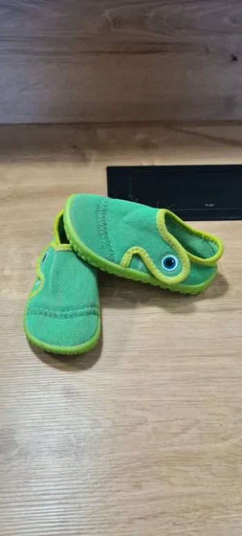Chaussures d'eau