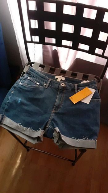 Short en jeans neuf taille 36 marque h&m