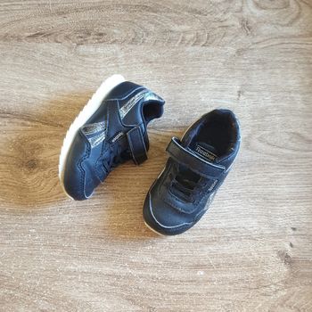 🩷 Baskets a scratch lacets élastiques pointure 22 Reebok #emyfleury_pointure22fille