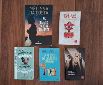 Lot de 3 romans dont 1 de  Mélissa Da Costa 