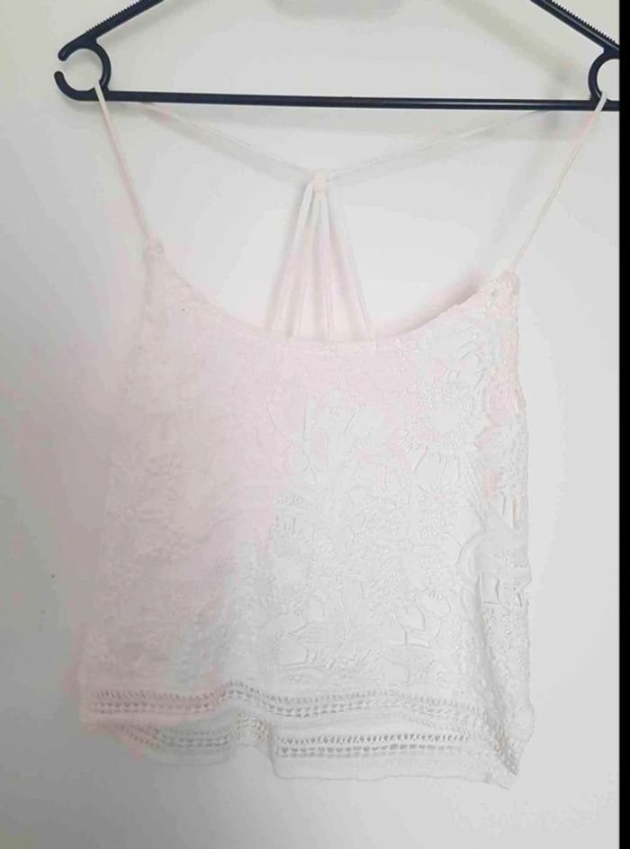 Croc  top  dentelle  taille 38