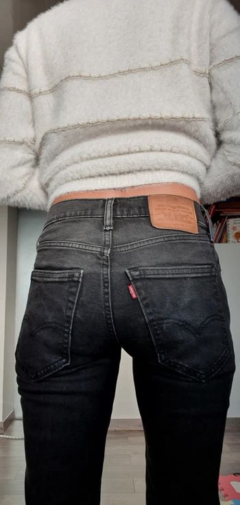 Jean Levi's skinny taper w30 l32 taille 36 en très bon état