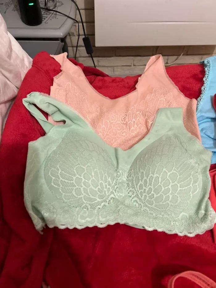 Lot soutien gorge - photo numéro 2