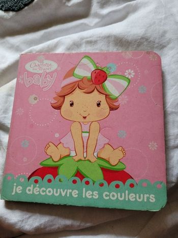 Charlotte aux fraises baby je découvre les couleurs