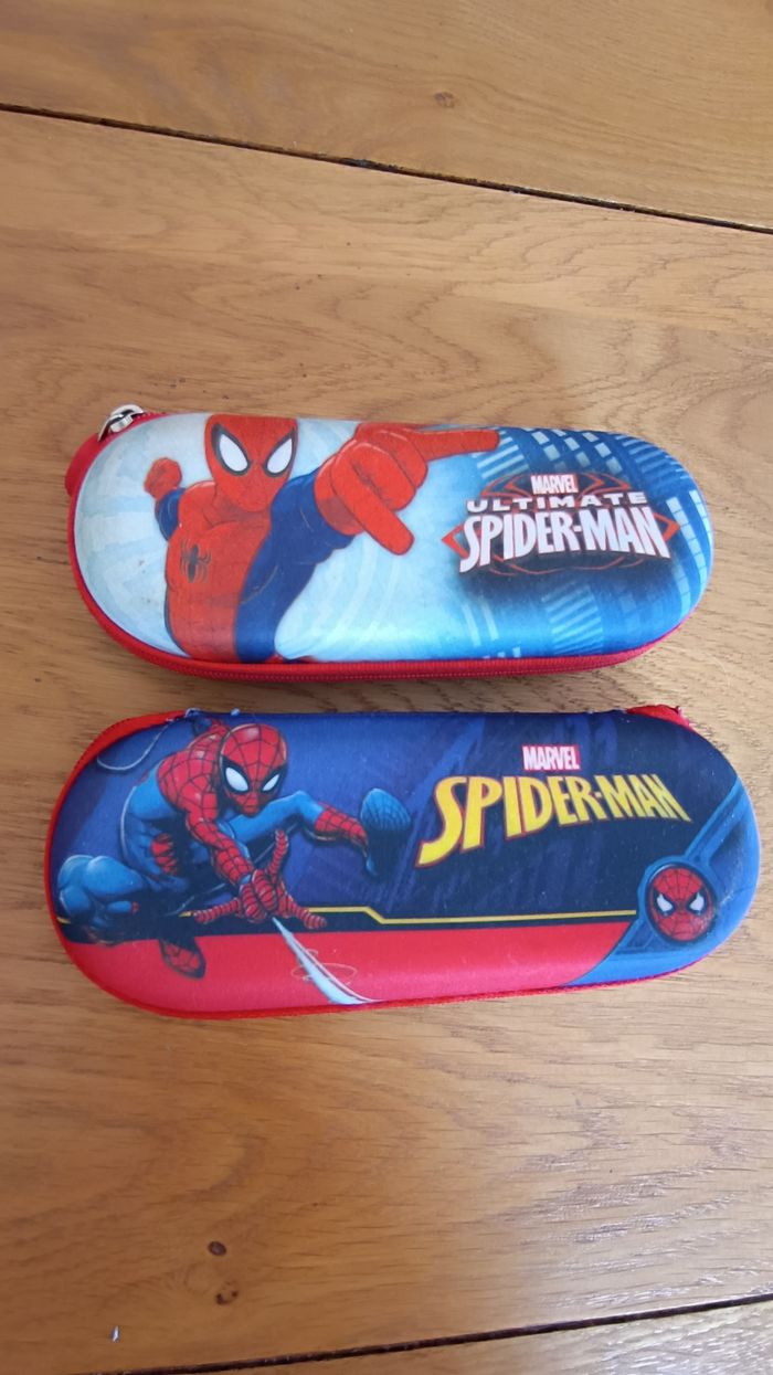 Étuis boitiers pour lunette enfant