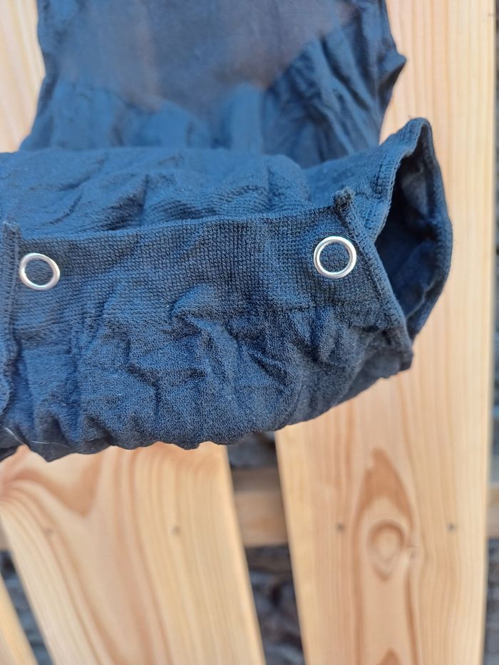 Joli et original body noir en nylon neuf taille 36/38 - photo numéro 3