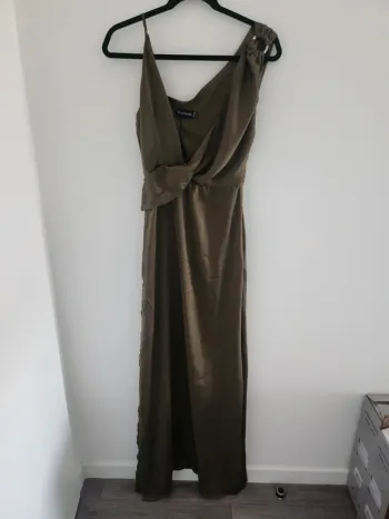 Robe longue satinée