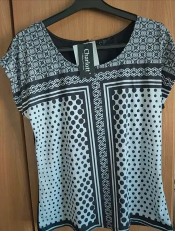 Top / blouse MC charlott' taille 34/36