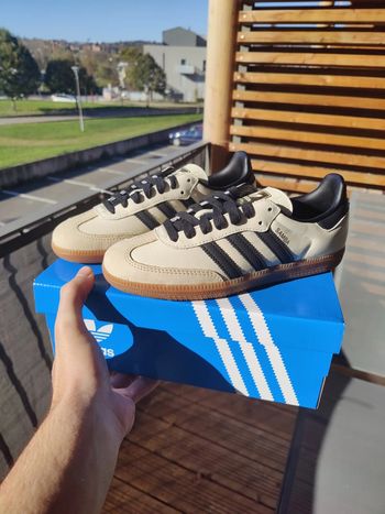 Adidas Samba OG Strata