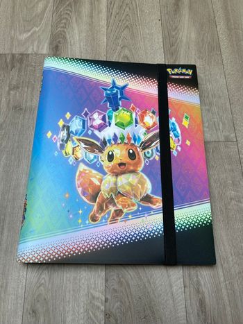 Pokemon classeur neuf Evolution Prismatique