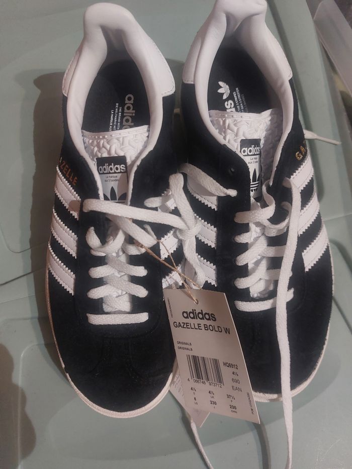 Basket  blanc et noir - photo numéro 3