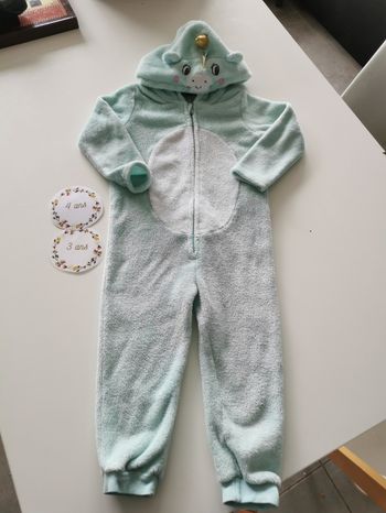 Combinaison surpyjama licorne 3/4ans tex tbe