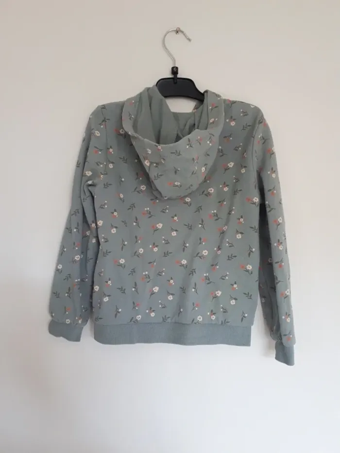Sweat zippé à capuche 6 ans a fleurs - photo numéro 2