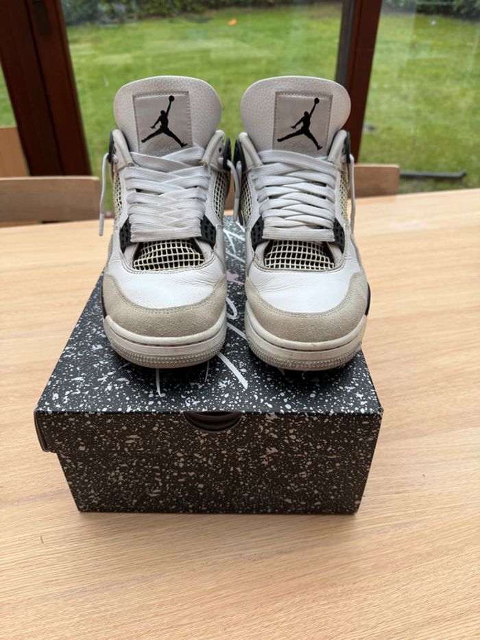 Air Jordan 4 Military Black Noir et Blanche - photo numéro 2
