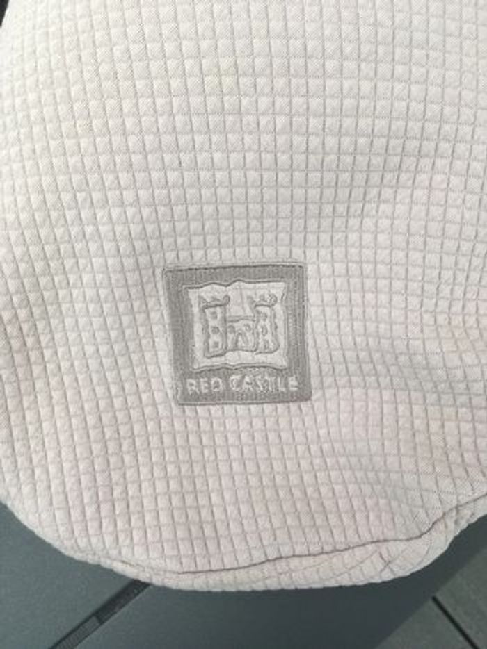 Coussin d’allaitement Big Flopsy de Red Castle taupe - photo numéro 2