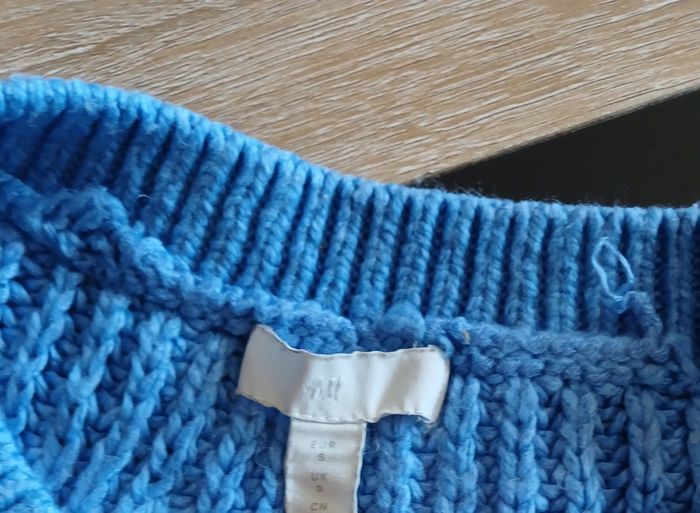 Pull col en v court - photo numéro 4