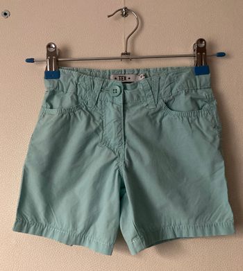 short coton taille 2/3 ans