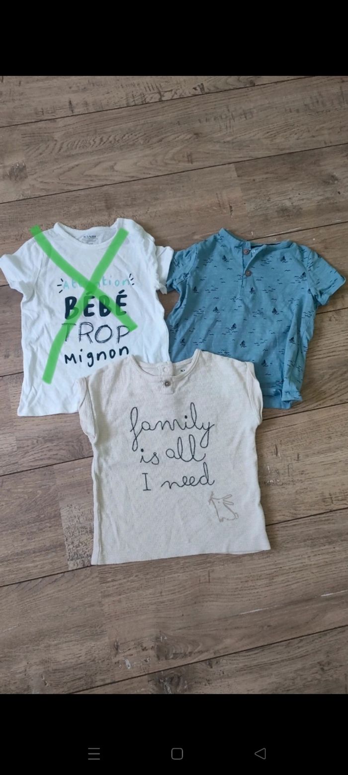 Lot de 2 t-shirt 24 mois.