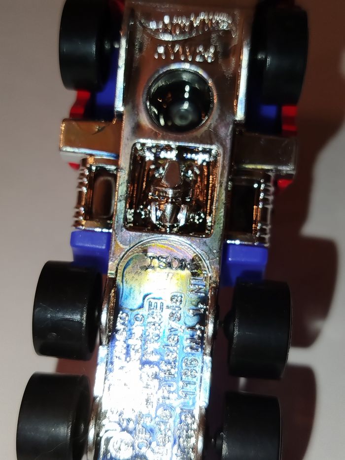 Hot Wheels Optimus Prime Transformers 2025 - photo numéro 7