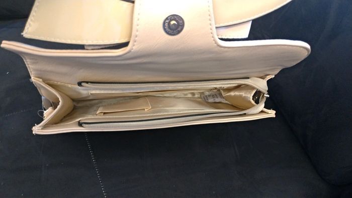 Sac à main / Pochette beige bandoulière chaîne - photo numéro 2