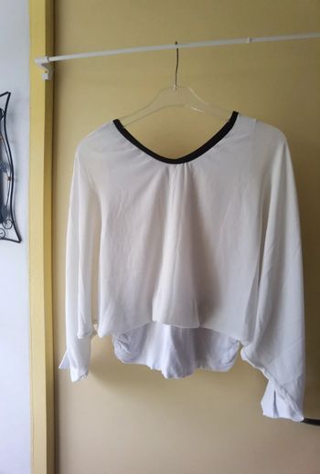 Haut N&B nœuds noir