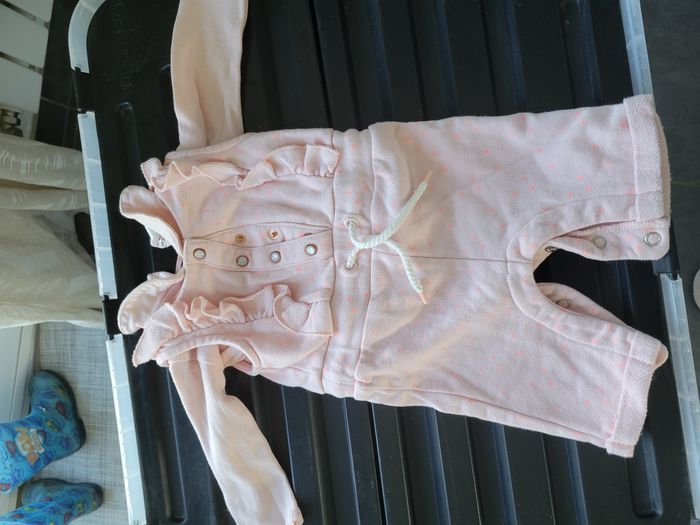 Vêtements en lot bb fille 3 mois - photo numéro 3