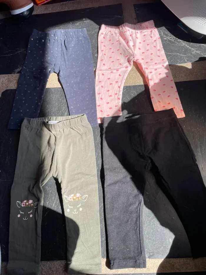 Lot 4 leggings 12 mois